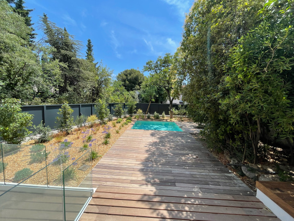 Offres de location Rez de jardin Marseille 13008