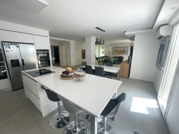 Offres de vente Rez de jardin Marseille 13009